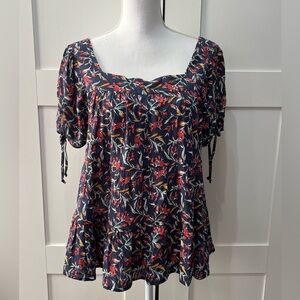 LUQ Clausen Tiered Tie Sleeves Boho Floral Top Women’s Size Small NWT